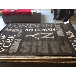 Tæppe 140 x 200 cm Sponsoreret af Hoka Tæpper og Gulve Fredericia